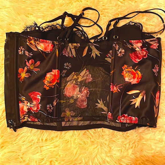 Victorias Secret Bustier Top - Picture 3 of 3